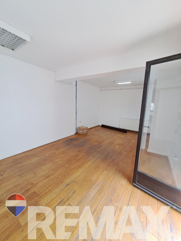 Poslovni prostor 125m2/ Odlična lokacija u Centru 4