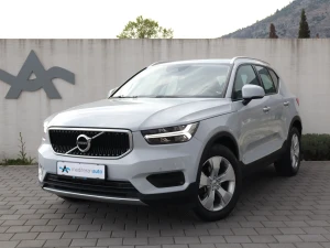 Volvo XC40 D3 A Momentum / Niska kilometraža