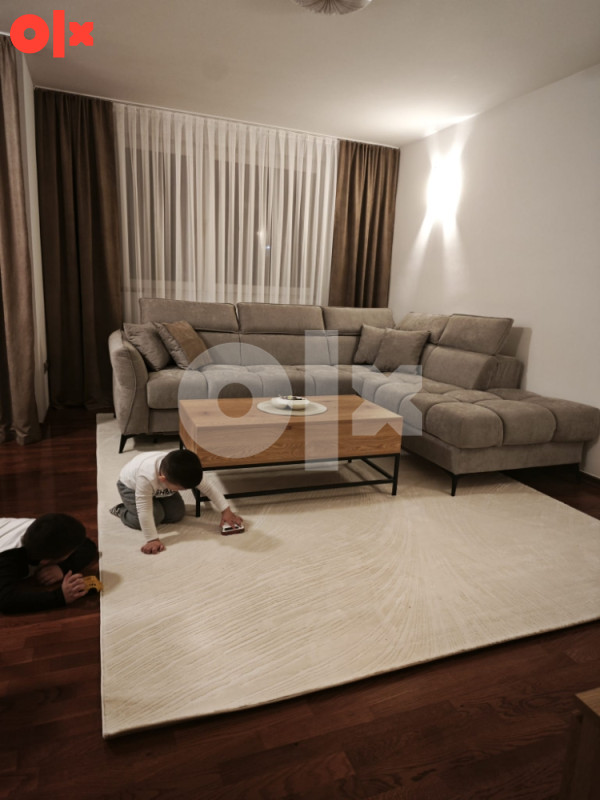 Izdajem 2.soban stan/Č.Vila/54m2/2. Sprat/renoviran 3