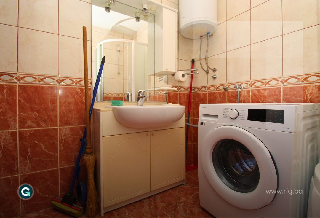 TROSOBAN STAN / Grabvica / NAJAM 18