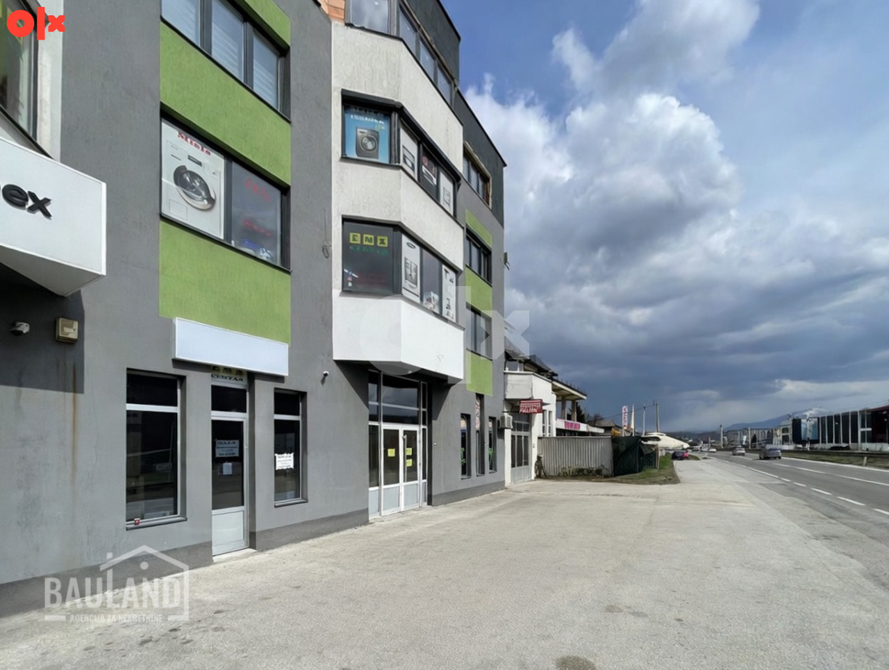 BAULAND/ Višenamjenski poslovni prostor 140m2 Binježevo