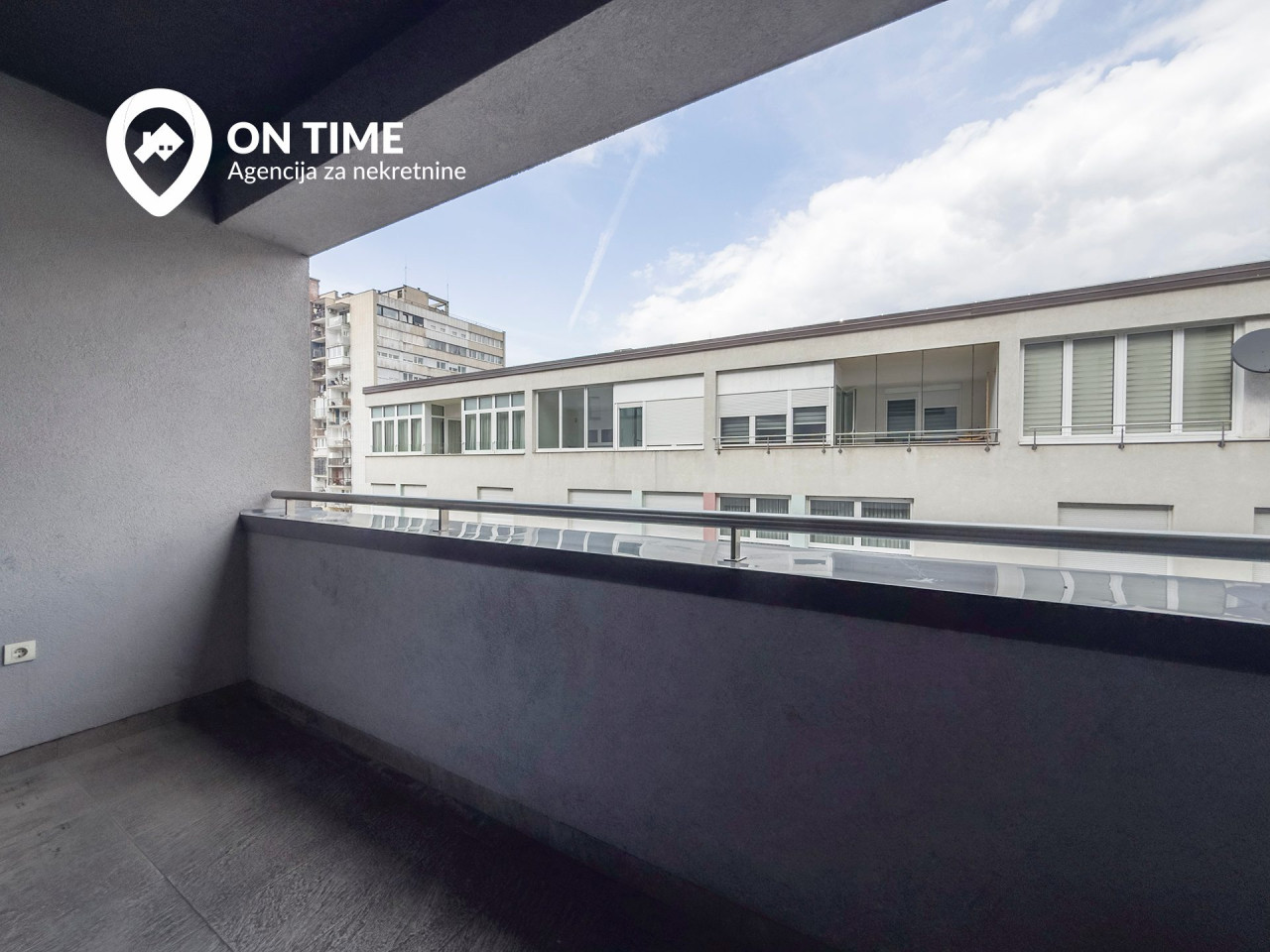 ON TIME izdaje: Dvosoban stan Sarajevo - Centar 7