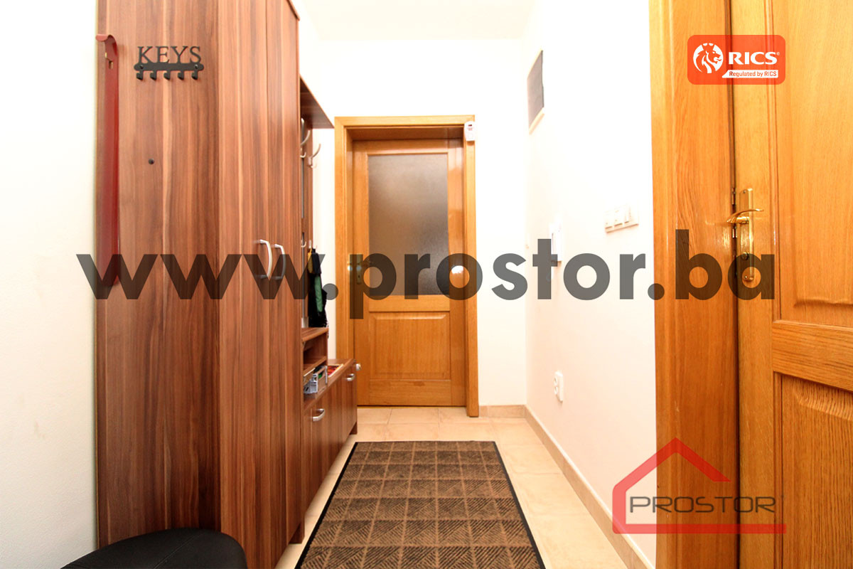 PROSTOR prodaje: Dvosoban stan sa garažom, Nedžarići 16