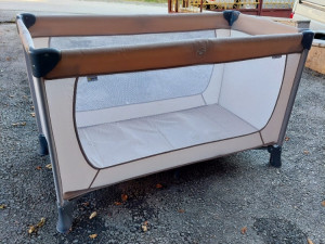 KREVETIC ZA BEBE  putni KREVETAC  HAUCK GERMANY Ekstra stanje