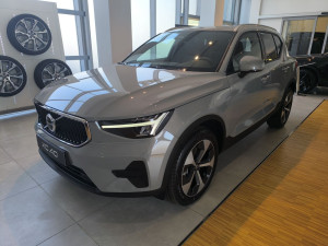 VOLVO XC40 B3 (P) A Core