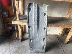 GOLF 6 PODNA ZASTITA L 1K0 825 271 A 1K0825271A