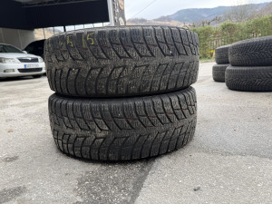 Prodajem 2 gume 215/65/15C Nokian 2022.g