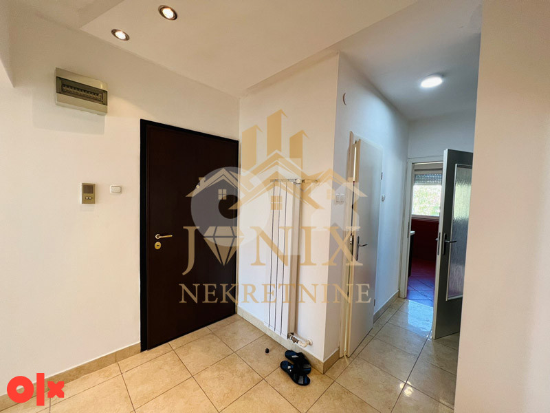 PRODAJA četvorsoban stan CENTAR Banja Luka 106m2 18