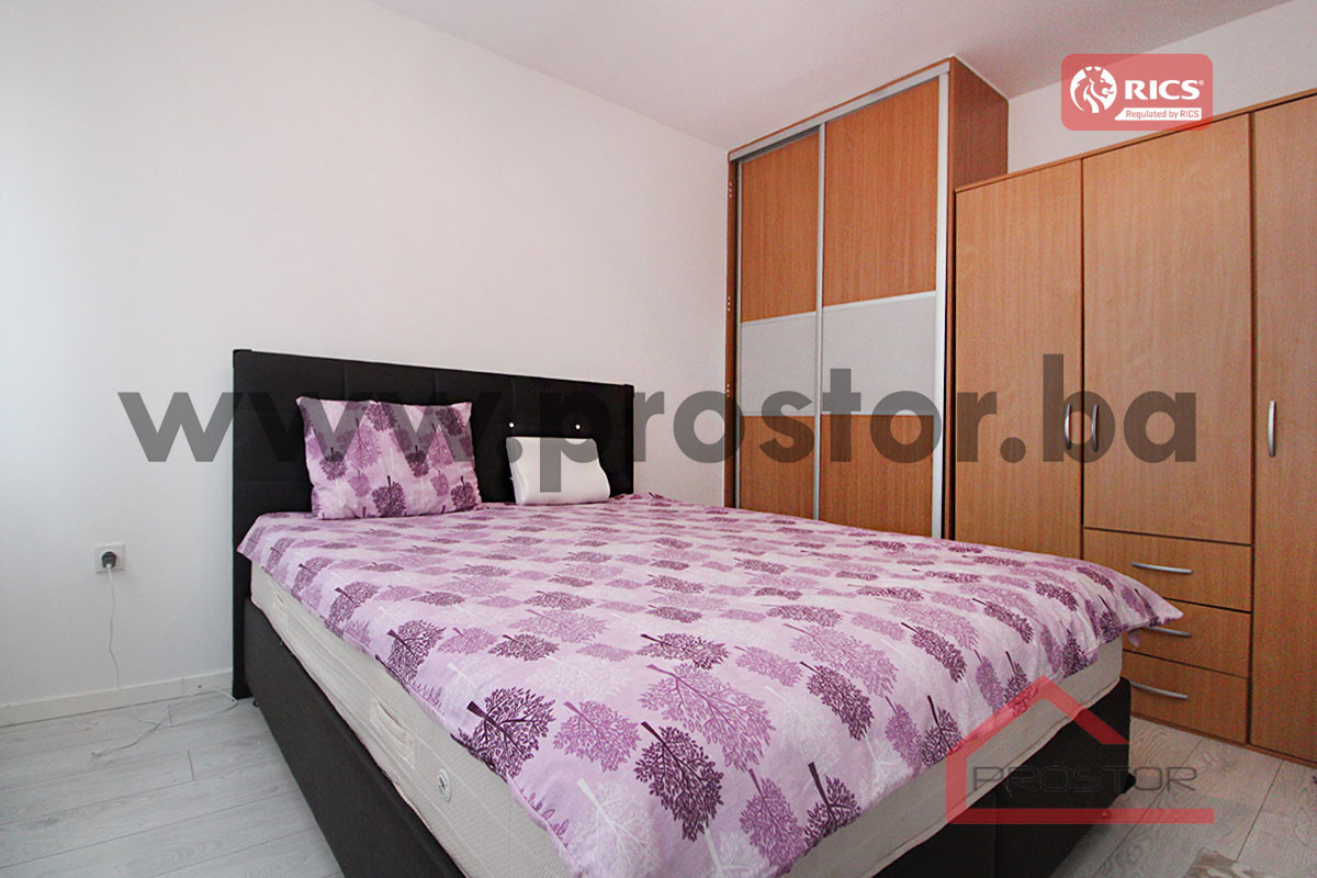 PROSTOR izdaje: Trosoban stan, 64m2, Pofalići 3