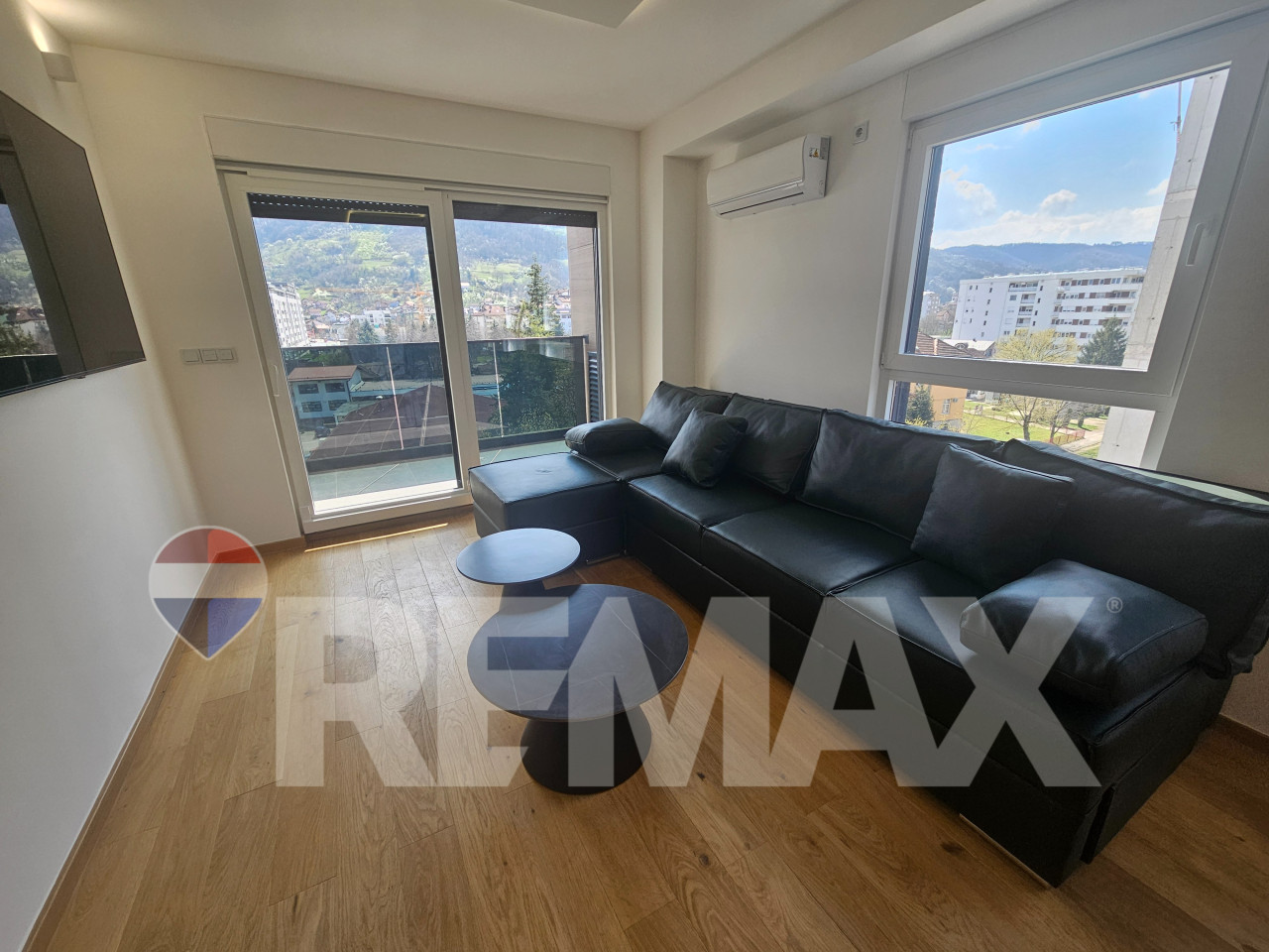 Nov LUX trosoban stan/ garaža/ OMC residence - Widok 5