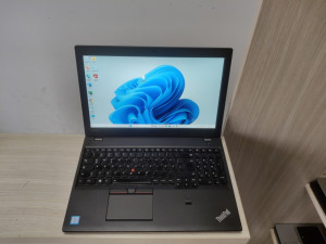 LAPTOP LENOVO T560 I7 6600 16GB RAM SSD 15.6 WIN11 2 BATERIJE