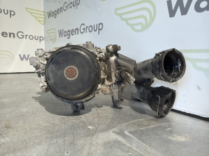Vodena pumoa Mercedes W213 (fotografija 4)