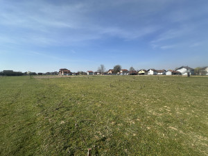 Zemljište Gradiška,1156 m2