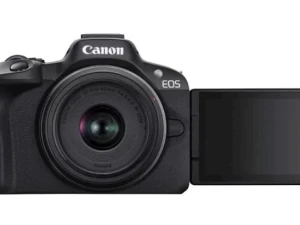 FOTOAPARAT CANON R50 sa dva objektiva RF18-45, RF50MM 1.8 STM