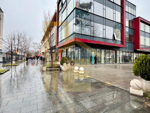 Iznajmljujemo poslovni prostor u Centru grada