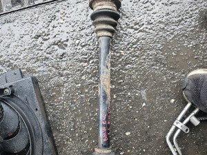 Poluosovina zadnja lijeva BMW E46 BENZIN 1229493AI01