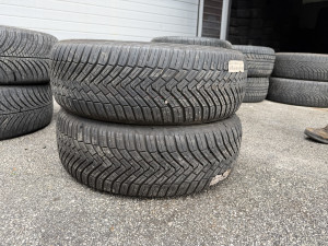 Prodajem 2 gume 195/65/15 Continental 6mm