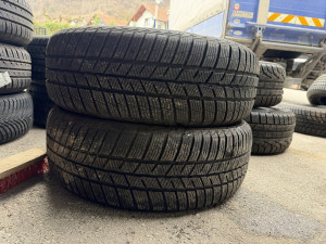 Prodajem 2 gume 215/65/16 Barum 7mm