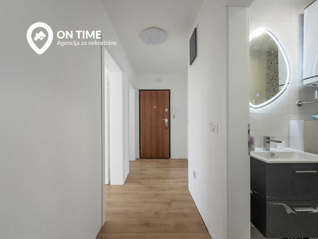 ON TIME prodaje: Trosoban stan Sarajevo - Čengić Vila 13