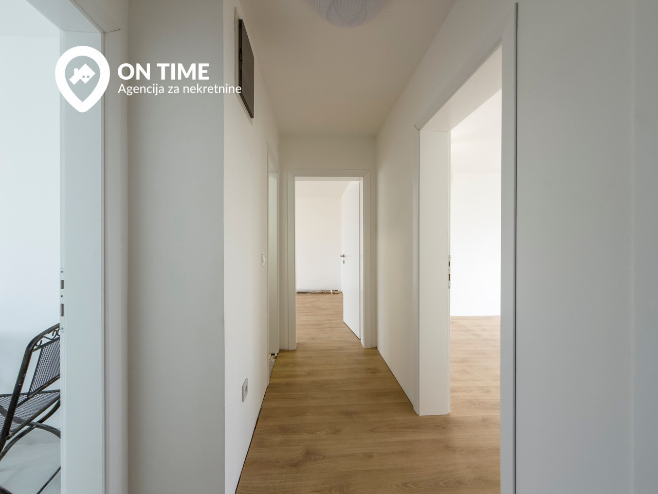 ON TIME prodaje: Trosoban stan Sarajevo - Čengić Vila 3