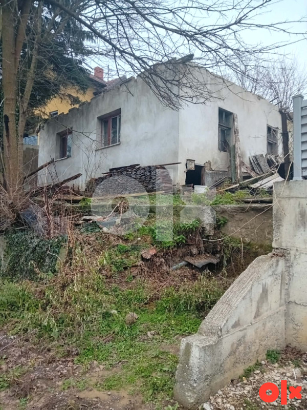 Kuća Lukavac od centra grada 500m cijena nije fixna