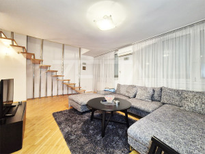 Petosoban dvoetažni stan 125 m2, Bistrik - ZettaNekretnine