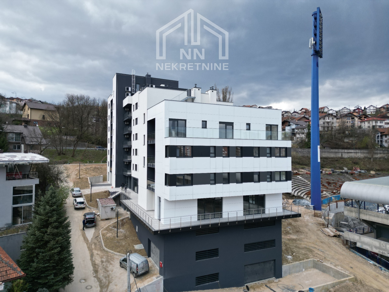 NN Nekretnine : Poslovni prostori - novogradnja - Grbavica 3