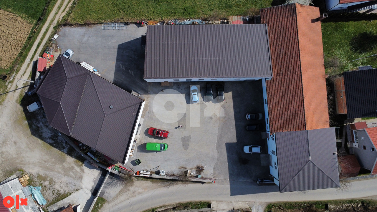 PN/ IZDAVANJE - POSLOVNI OBJEKTI - BLAŽUJ/ 1800m2 (650m2+1150m2) 3
