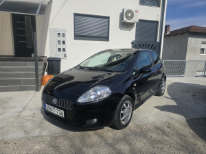 Fiat Grande Punto 1.4 benzin , polo c3 corsa fiesta