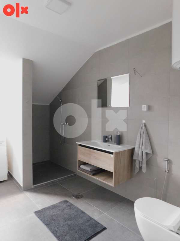 Kuća u Ilijašu sa bazenom i okućnicom od  2198 m2,  vl 1/1 11
