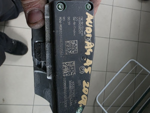 Elektronska brava  na stubu volana golf 7