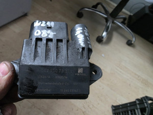 Relej grijaca mercedes w211  2008 god