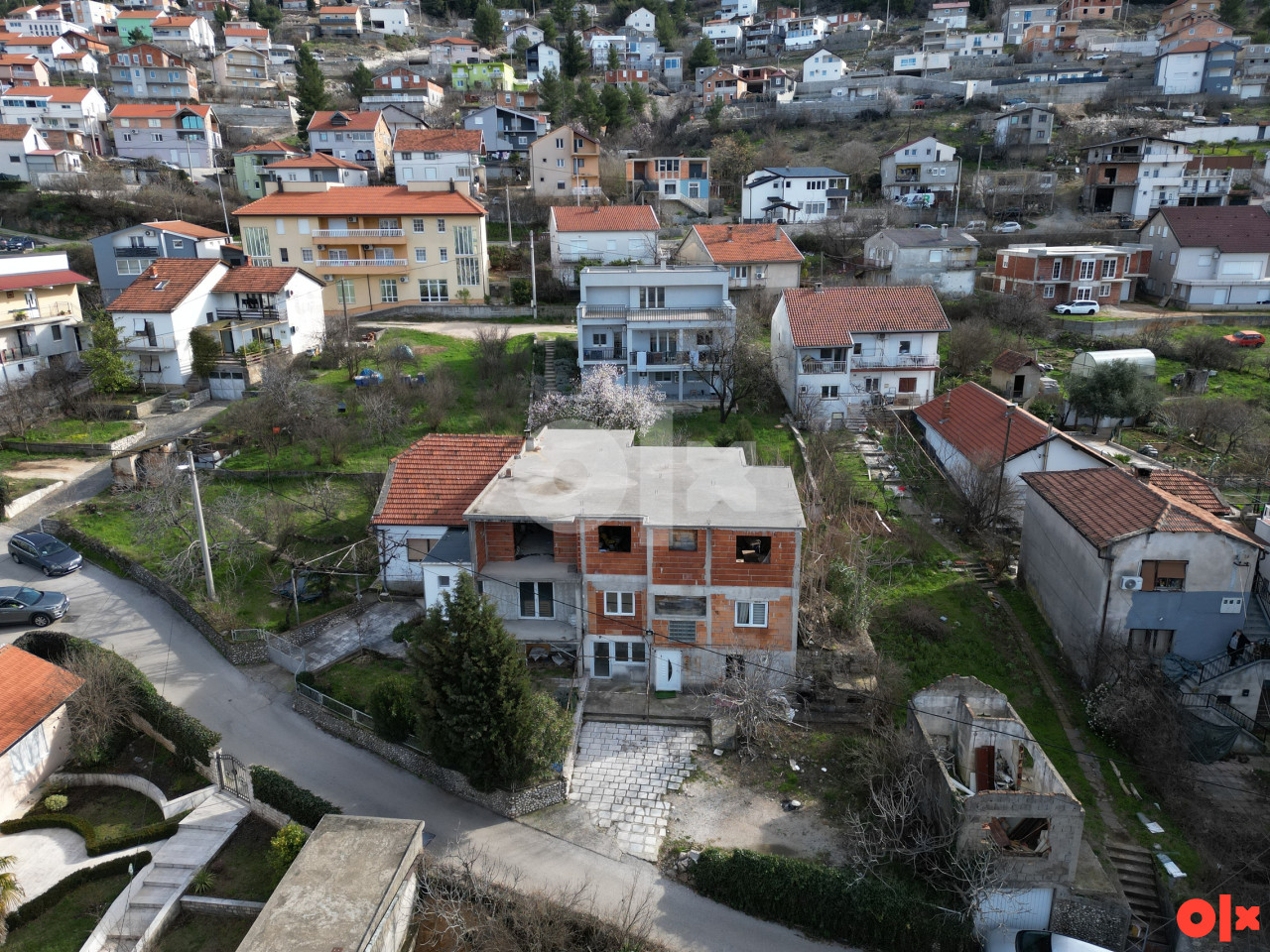 Rohbau objekat 435m2 - više mogućnosti namjene