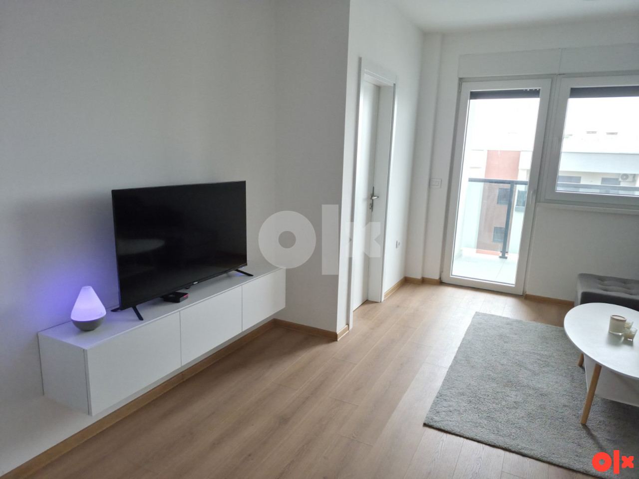 Stan na dan Modriča | NOVO | Balkon | Klima | +387 62 279 666 6