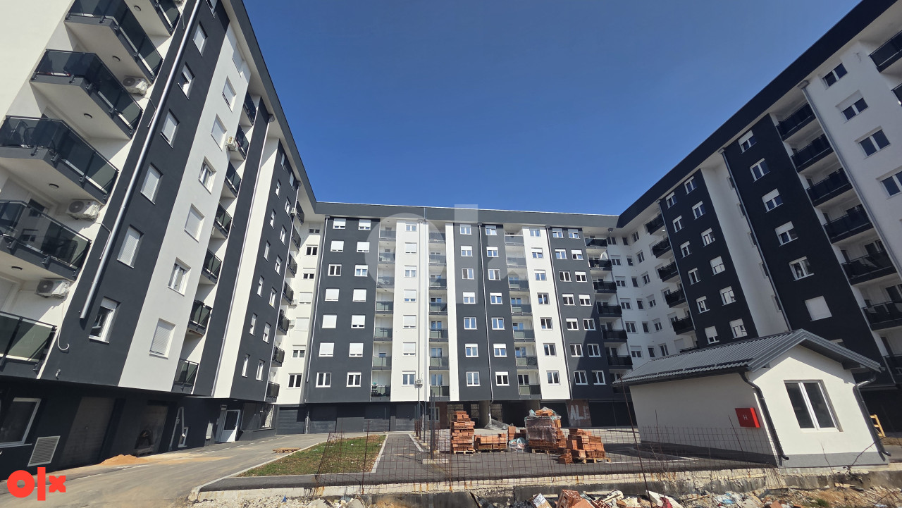 Trosoban stan Istočno Sarajevo 63m2 / Nova Dobrinja / 3. sprat 2