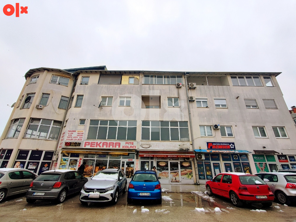 Istočna Ilidža - Trosoban stan CCA 50 m2