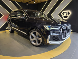 AUDI Q7 SQ7 4.0TDI 435PS 22 MATRIX B&O MOD2021