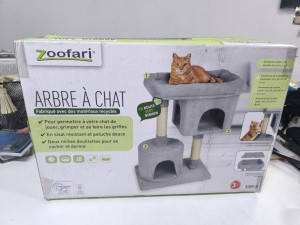 Sklopiva grebalica sa dva ležišta za mačke