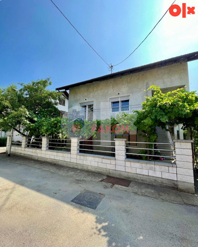 Iznajmljuje se nenamješten sprat kuće, naselje Budžak 16