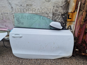 Prednja desna vrata OŠTEĆENA AUDI A5 B8 BIJELA rucka staklo brava