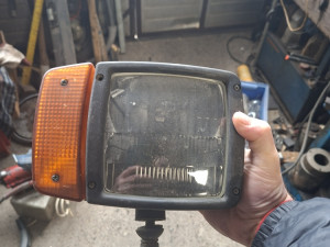 Far sa zmigavcem hella par lijevi desni za radne masine traktore