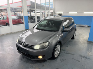 Volkswagen Golf 1.6 TDI 2011 Godina !