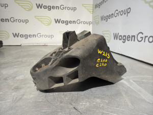 Nosac motora Mercedes W213 (fotografija 5)