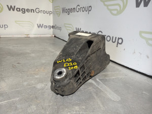 Nosac motora Mercedes W213 (fotografija 2)