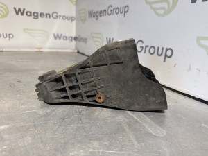 Nosac motora Mercedes W213 (fotografija 4)