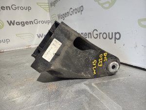 Nosac motora Mercedes W213 (fotografija 5)
