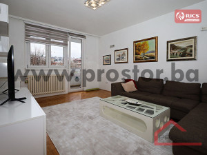 PROSTOR izdaje: Trosoban stan, 64m2, Hrasno