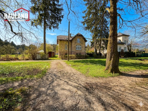 Renoviran dvoetažni stan sa garažom / Vrelo Bosne, Općina Ilidža