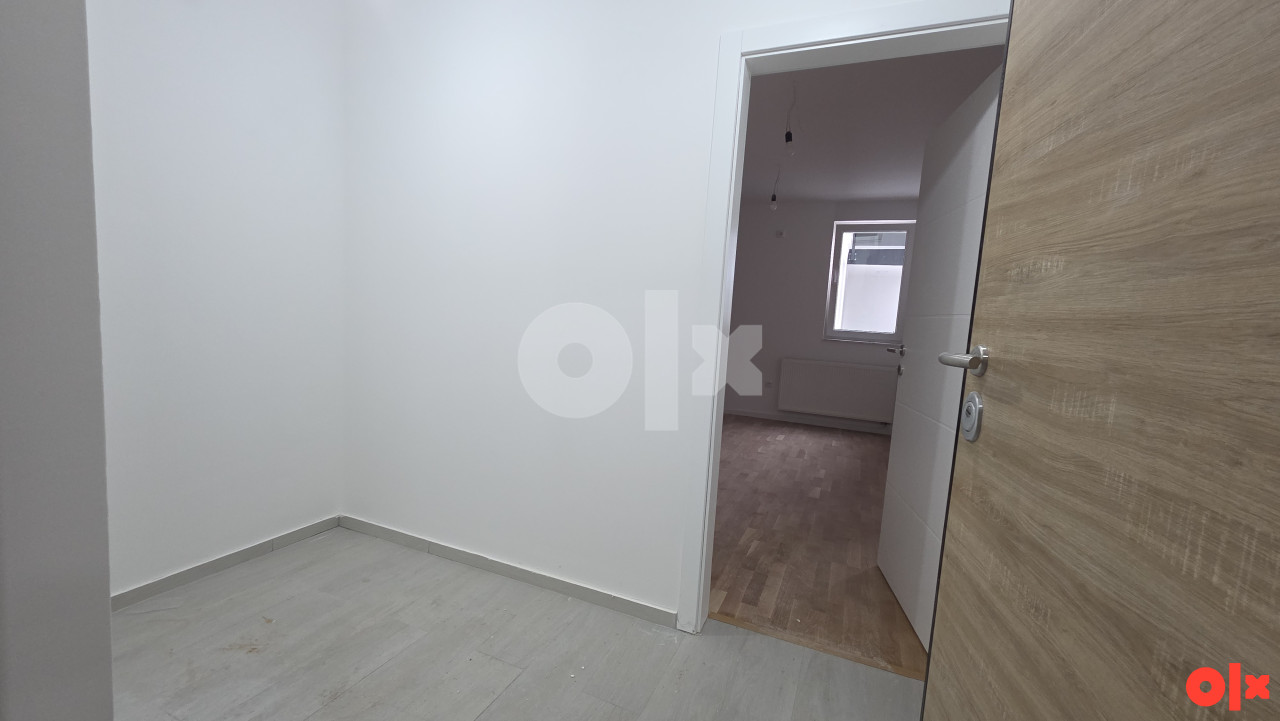 Dvosoban stan Istočno Sarajevo 33m2 / 1.2.3. sprat 4