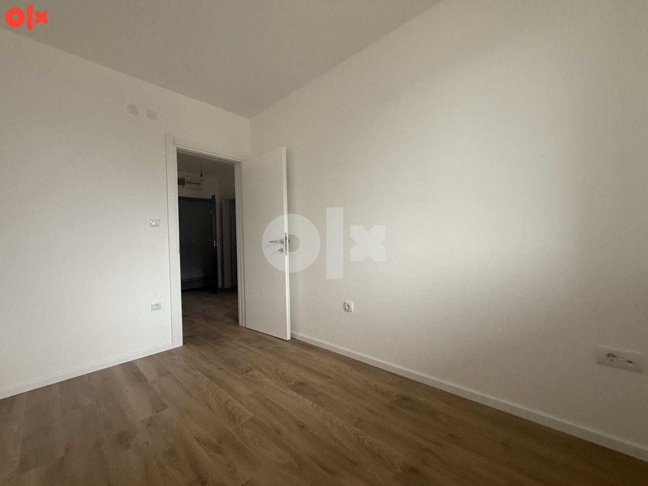 Trosoban stan Istočno Sarajevo 69 m2 etažiran 12